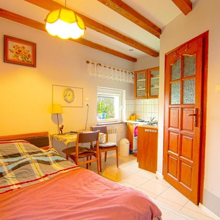 Apartmán Wynajem Apartamentow I Pokoi. Ustronie Morskie Exteriér fotografie