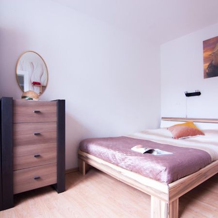 Apartmán Wynajem Apartamentow I Pokoi. Ustronie Morskie Exteriér fotografie