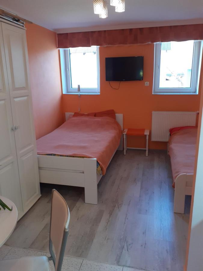 Apartmán Wynajem Apartamentow I Pokoi. Ustronie Morskie Exteriér fotografie
