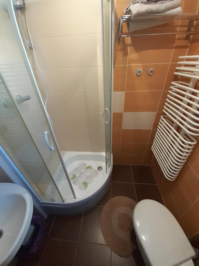 Apartmán Wynajem Apartamentow I Pokoi. Ustronie Morskie Exteriér fotografie
