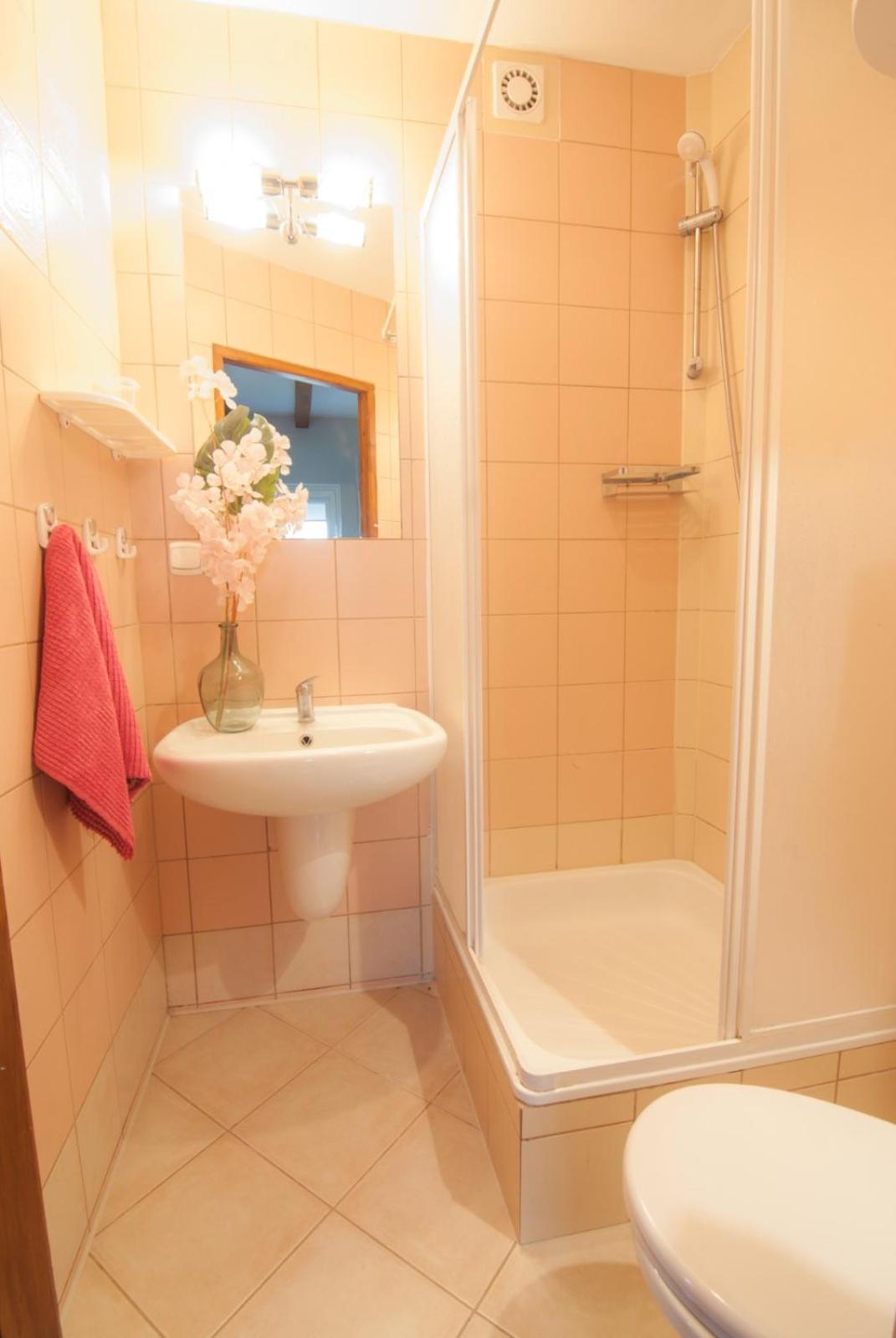 Apartmán Wynajem Apartamentow I Pokoi. Ustronie Morskie Exteriér fotografie
