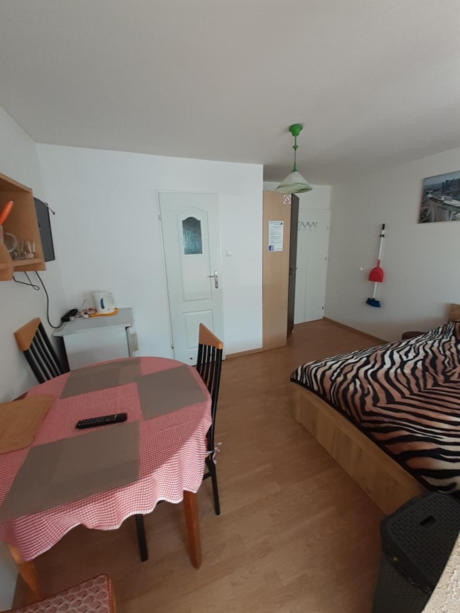 Apartmán Wynajem Apartamentow I Pokoi. Ustronie Morskie Exteriér fotografie