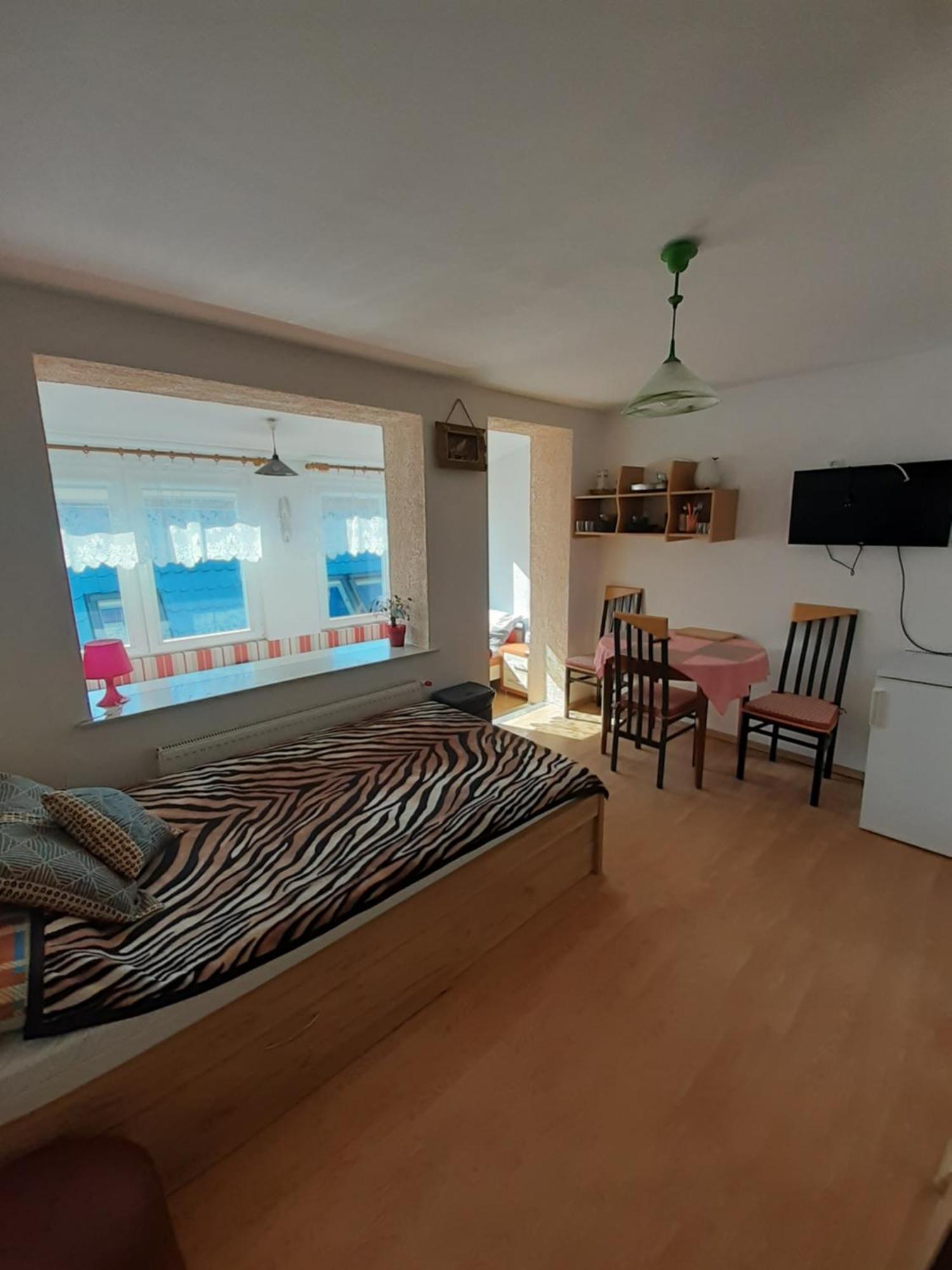 Apartmán Wynajem Apartamentow I Pokoi. Ustronie Morskie Exteriér fotografie